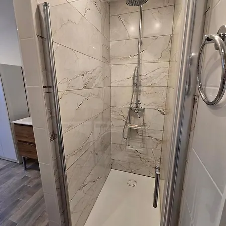 Entre 2 Plages : Vue Exceptionnelle Proche De La Et Du Centre 게스트하우스 아그