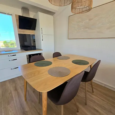 Entre 2 Plages : Vue Exceptionnelle Proche De La Et Du Centre בית הארחה 3*